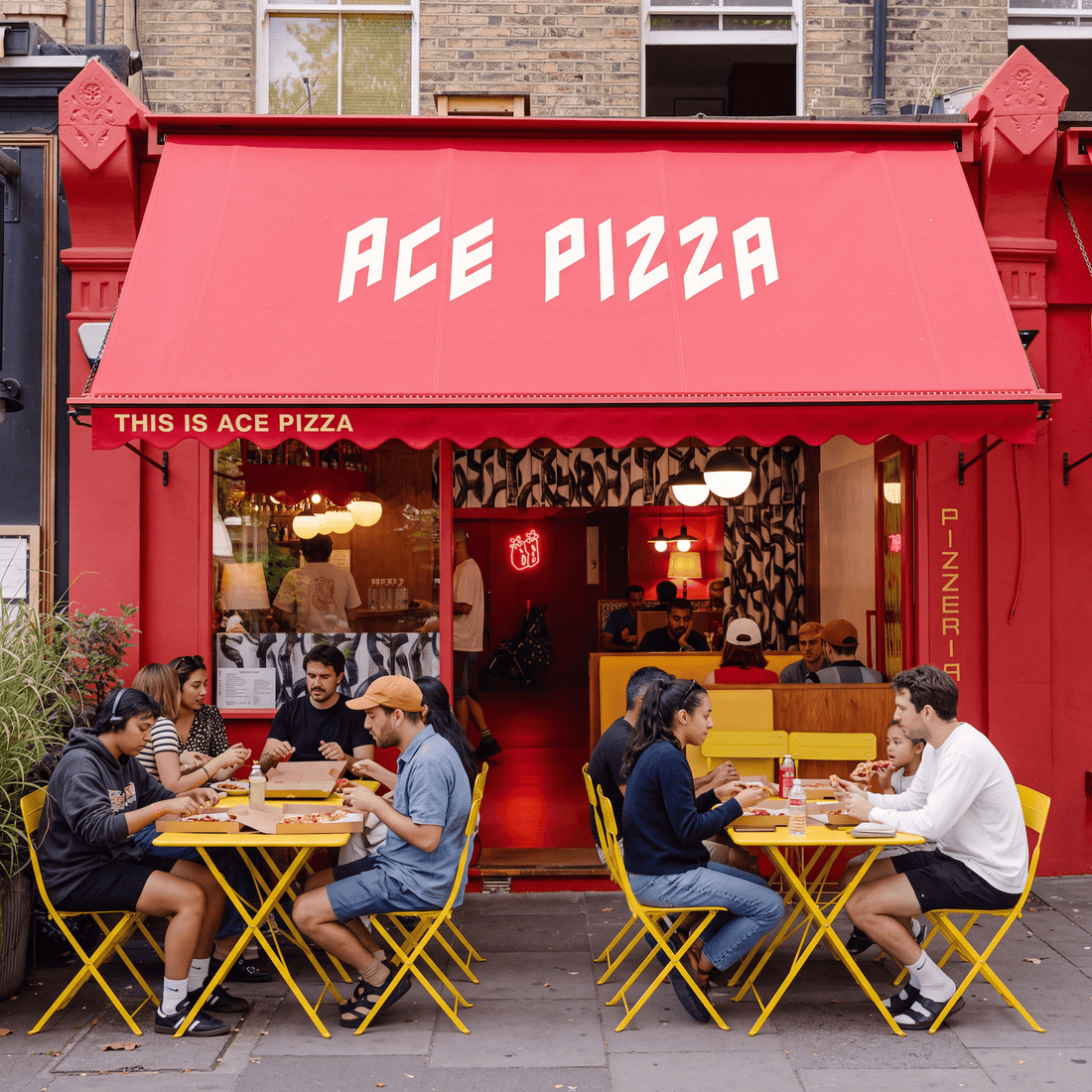 ACE PIZZA, VICTORIA PARK, LONDON | LIGHTING SUPPLY BY DYKE & DEAN - DYKE & DEAN
