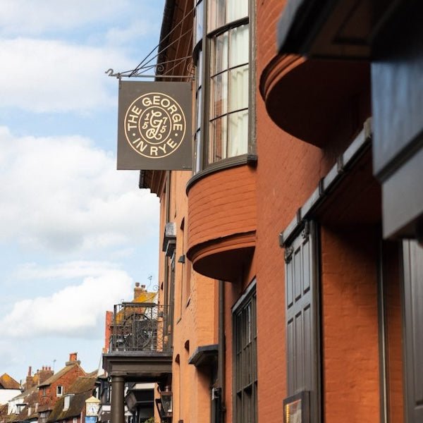 THE GEORGE IN RYE | LIGHTING - DYKE & DEAN | DESIGN - RETROUVIUS - DYKE & DEAN