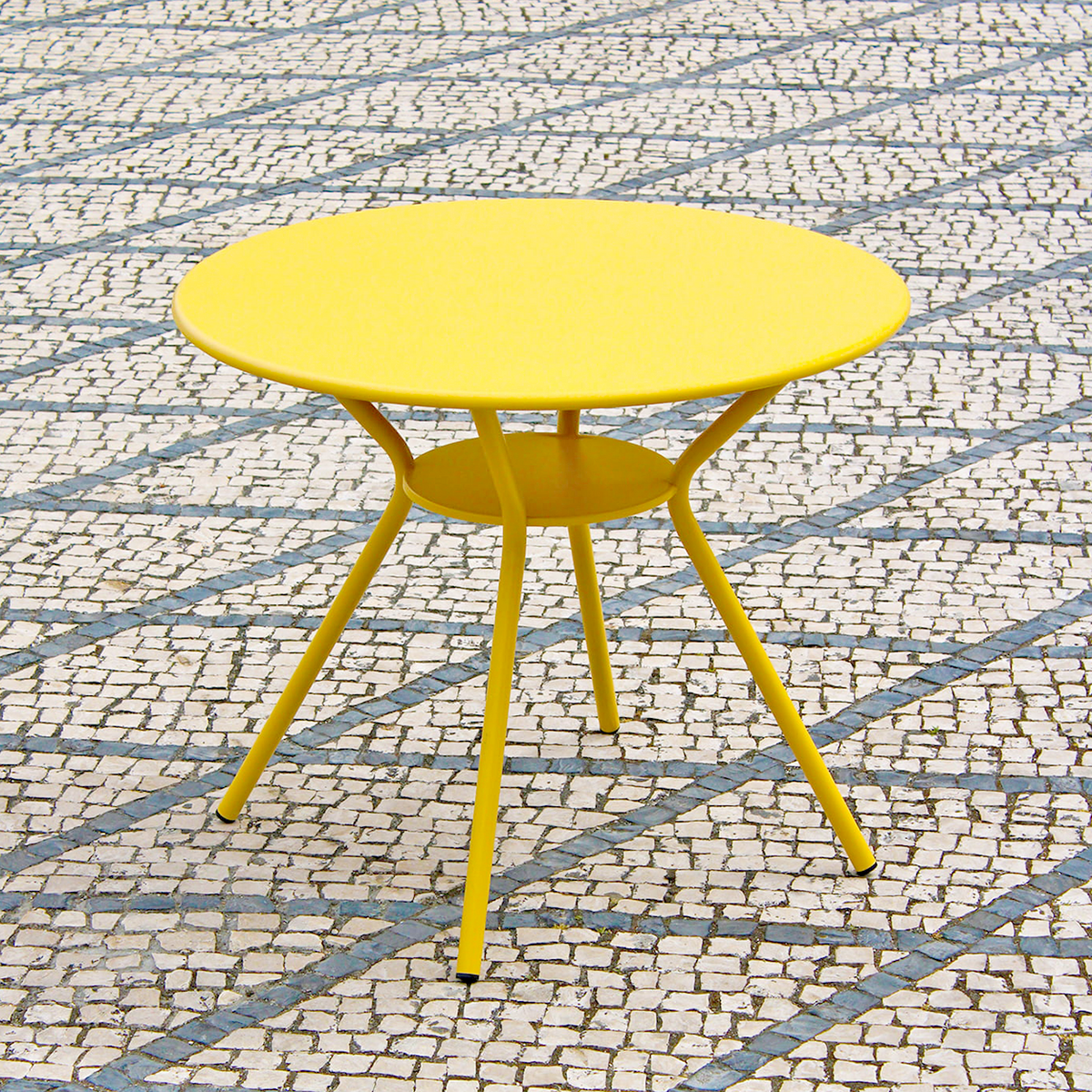 ADICO ALVA ROUND TABLE