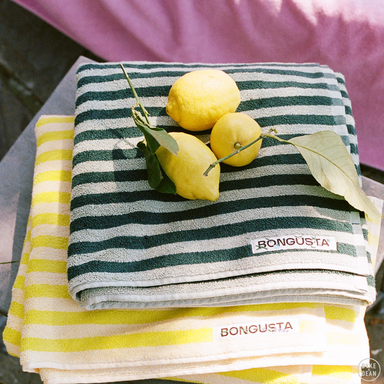 TOALLAS DE BAÑO DE RIZO PRISTINE Y AMARILLO FLUOR