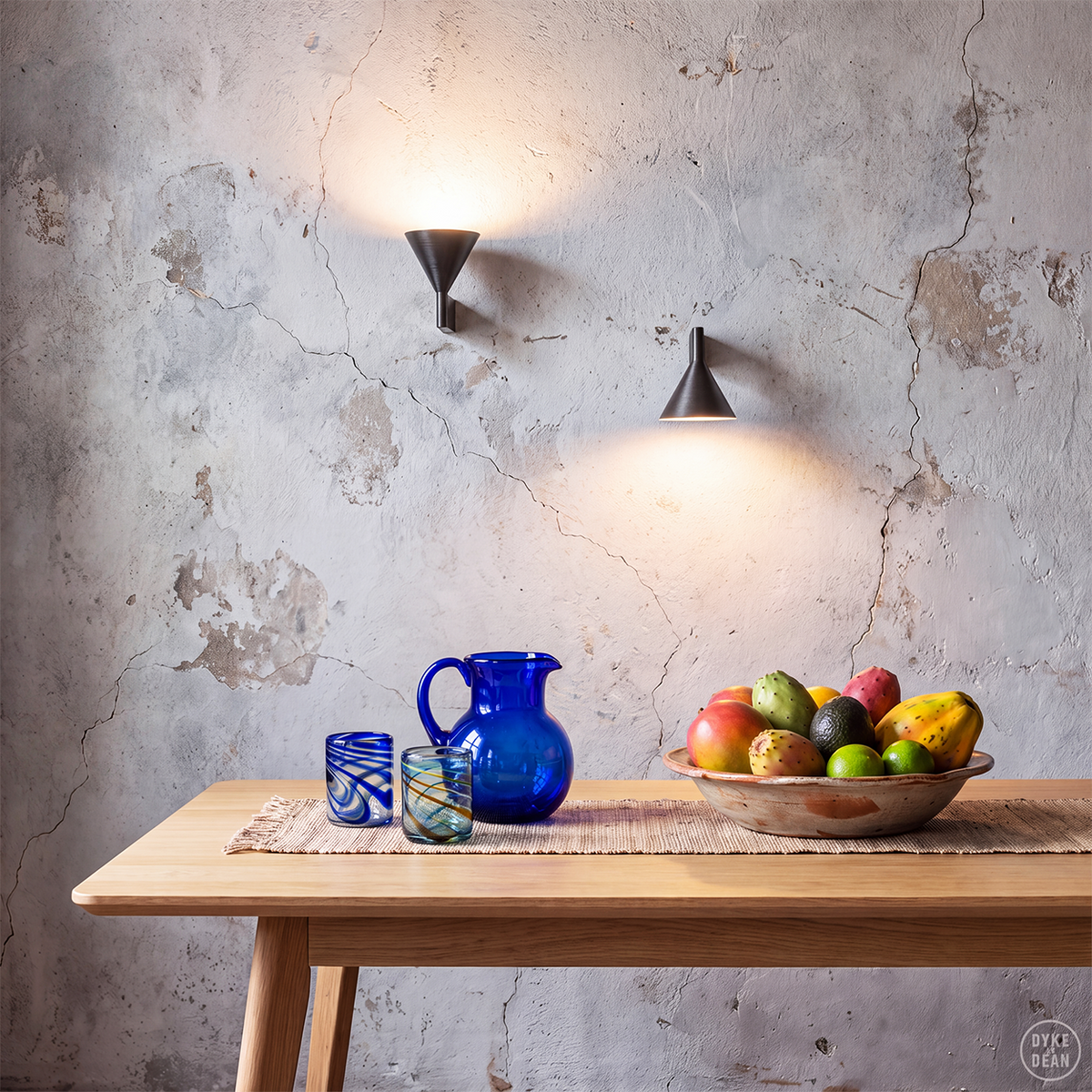 Conical up down wall light Black Aluminium