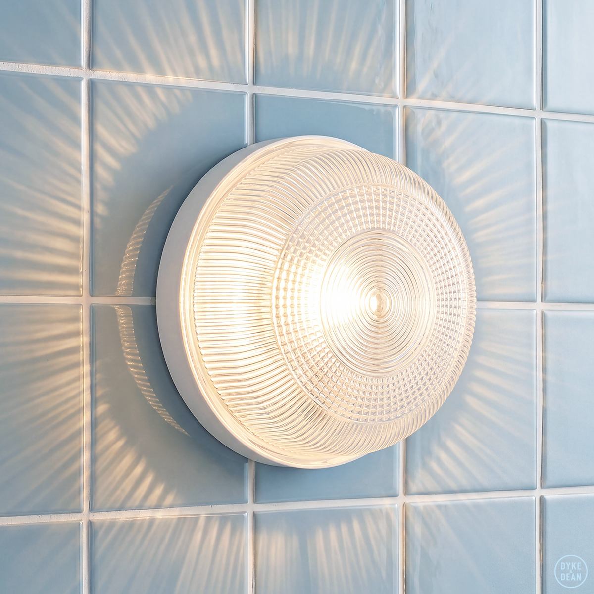 WHITE INDUSTRIAL ROUND WALL & CEILING BULKHEAD LIGHT
