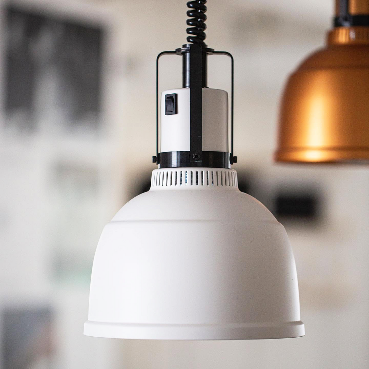 WHITE STAY HOT HEAT LAMP PENDANT FOCUS RO CORD