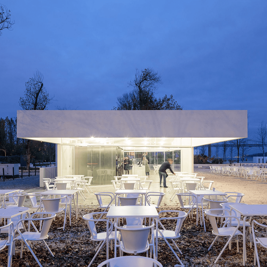 ADICO 5028 TABLE - DYKE & DEAN