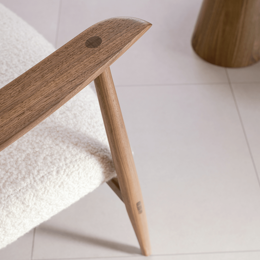 ASKA LOUNGE CHAIR WALNUT - DYKE & DEAN