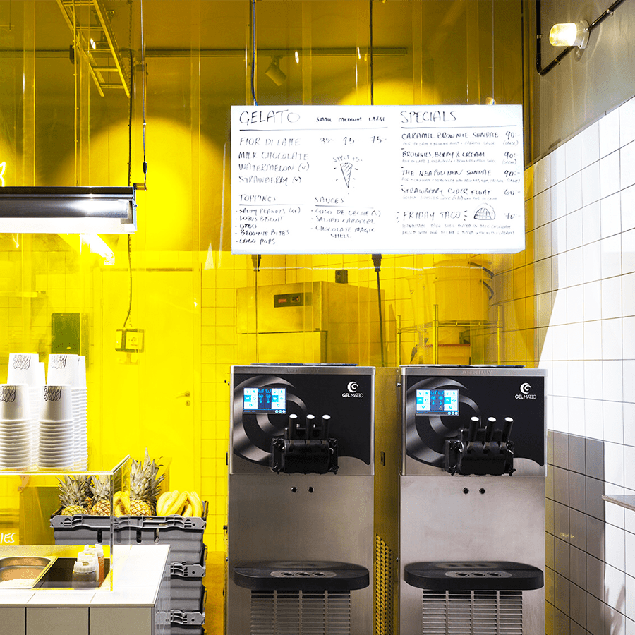 CERAMIC MOUNTED WALL LIGHT CLEAR E27 - DYKE & DEAN