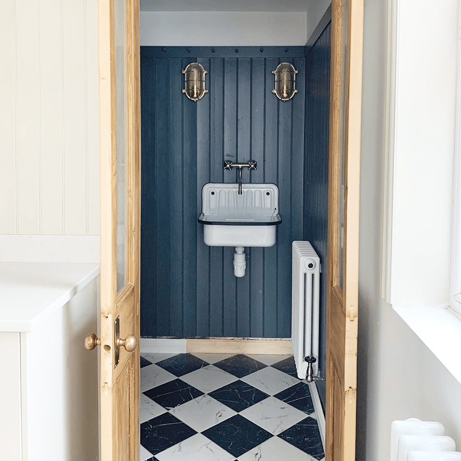 DYKE & DEAN ENAMEL BUCKET SINK GREEN RIM - DYKE & DEAN