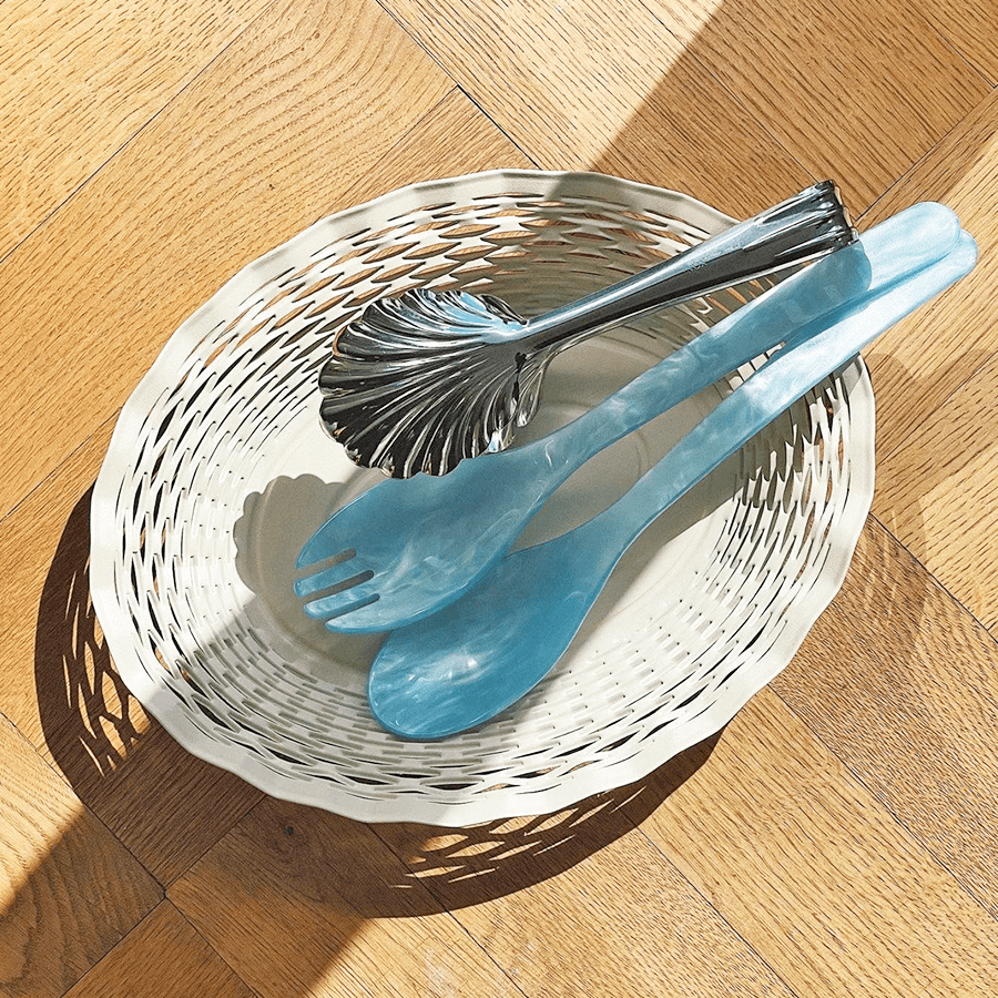 FRENCH EXPANDED OVAL SERVING BASKET CREAM - DYKE & DEAN