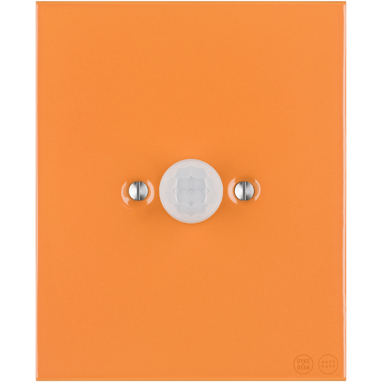 KATY PATY PORCELAIN PLATE WALL MOTION SENSOR CARROT - DYKE & DEAN