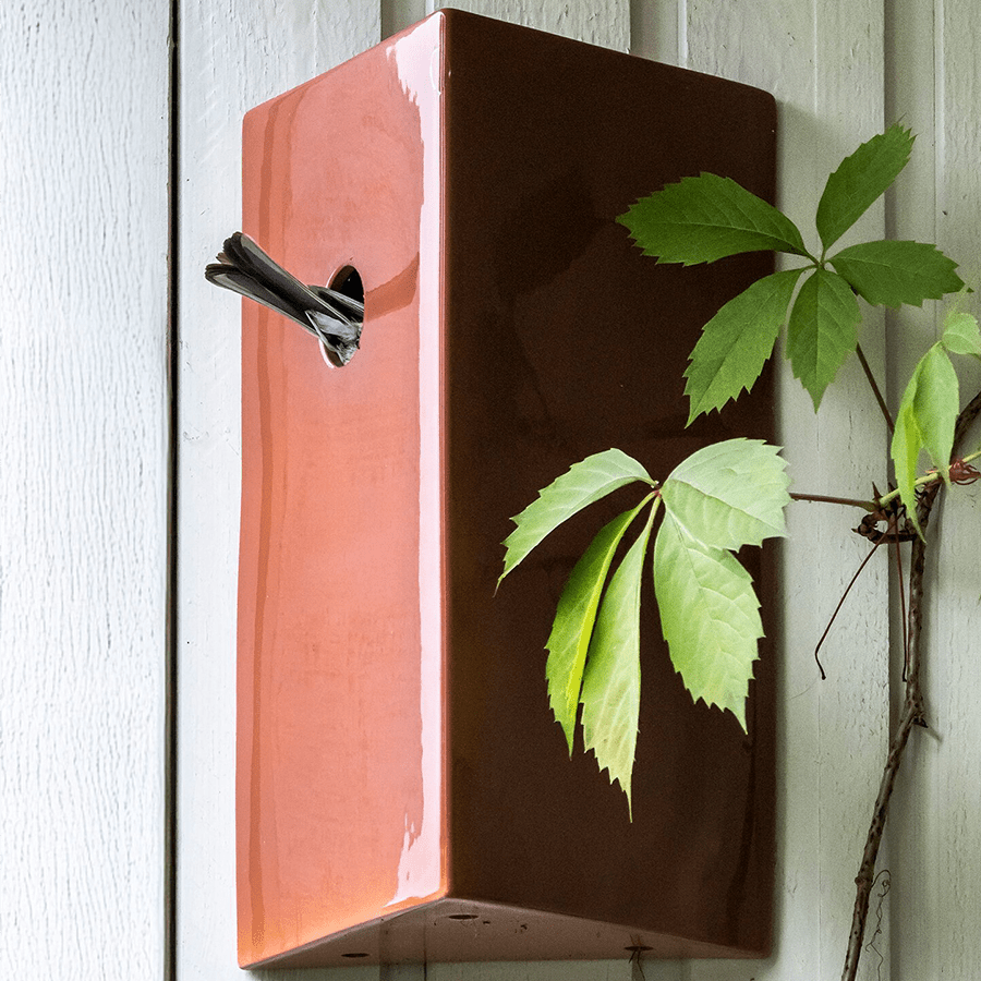 KOTI B PIDAT BIRDHOUSE BRICK RED - DYKE & DEAN
