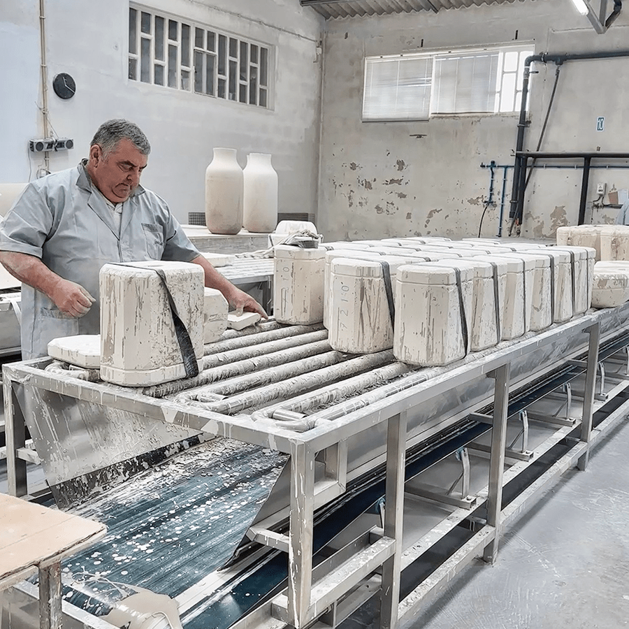 KOTI B PIDAT BIRDHOUSE MOSS GREEN - DYKE & DEAN