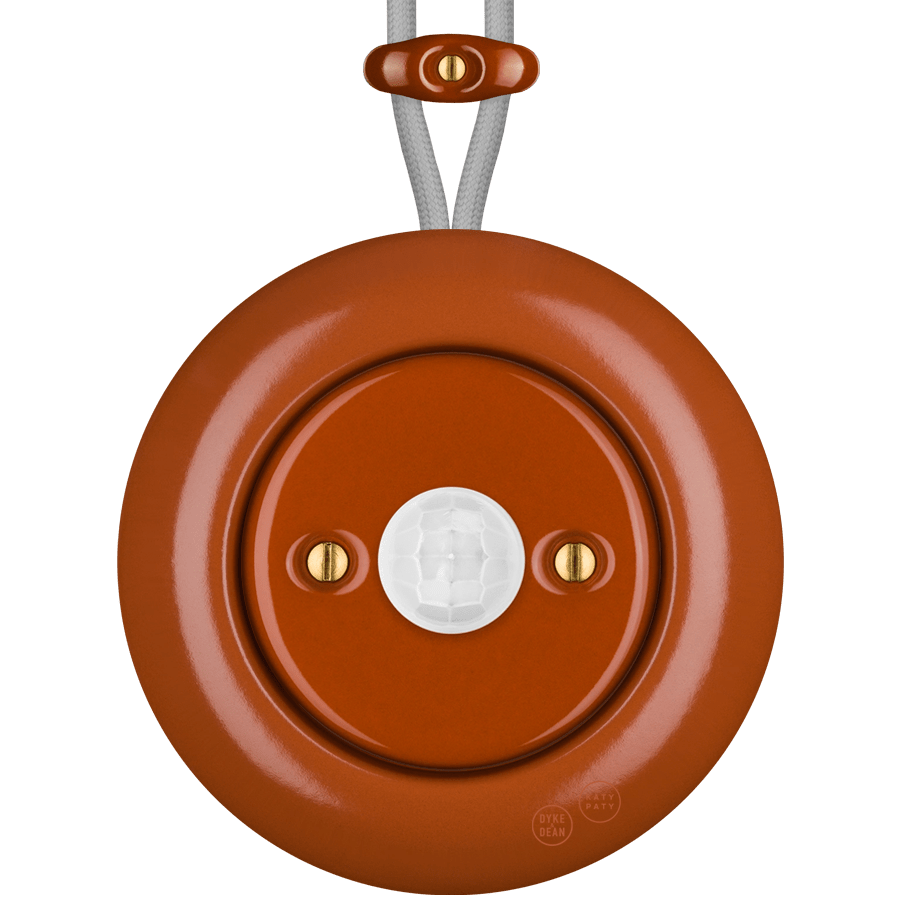 PORCELAIN KATY PATY COLONA ROUND SURFACE MOUNTED MOTION SENSOR BRICK RED - DYKE & DEAN