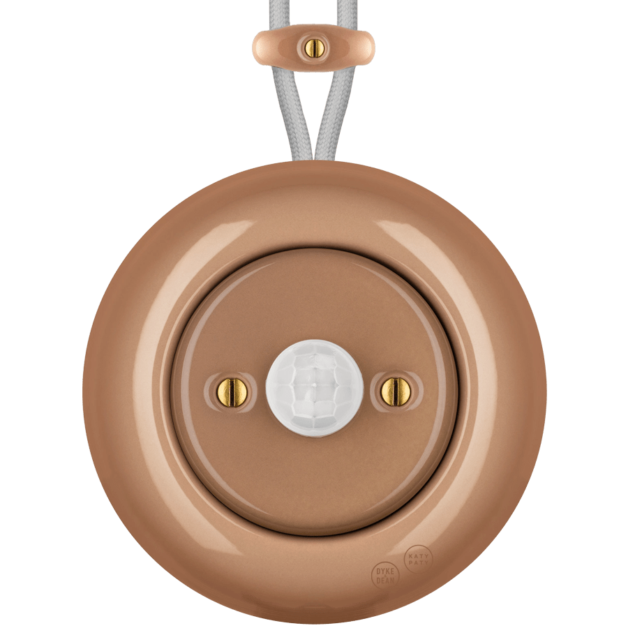 PORCELAIN KATY PATY COLONA ROUND SURFACE MOUNTED MOTION SENSOR DERMA - DYKE & DEAN