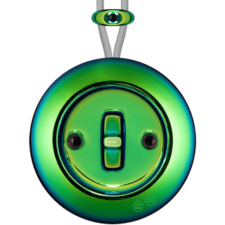 PORCELAIN KATY PATY COLONA ROUND SURFACE MOUNTED TOGGLE BUTTON SWITCH CHLOREDO - DYKE & DEAN