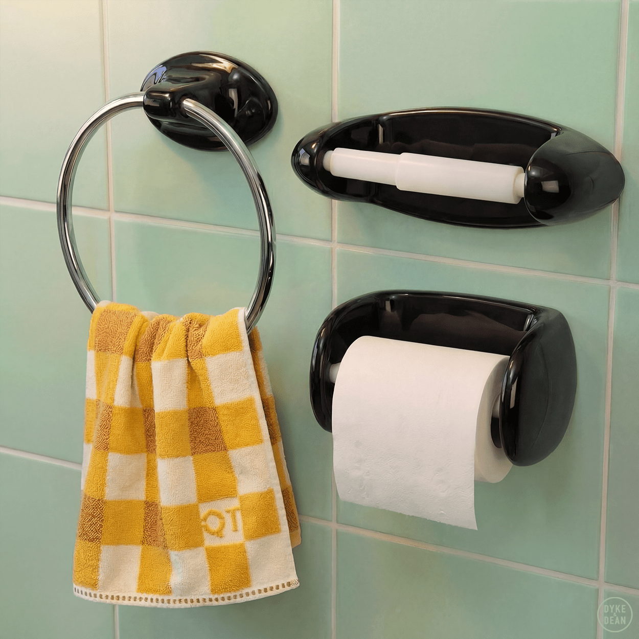 PORCELAIN TOWEL RING HANGER BLACK - DYKE & DEAN