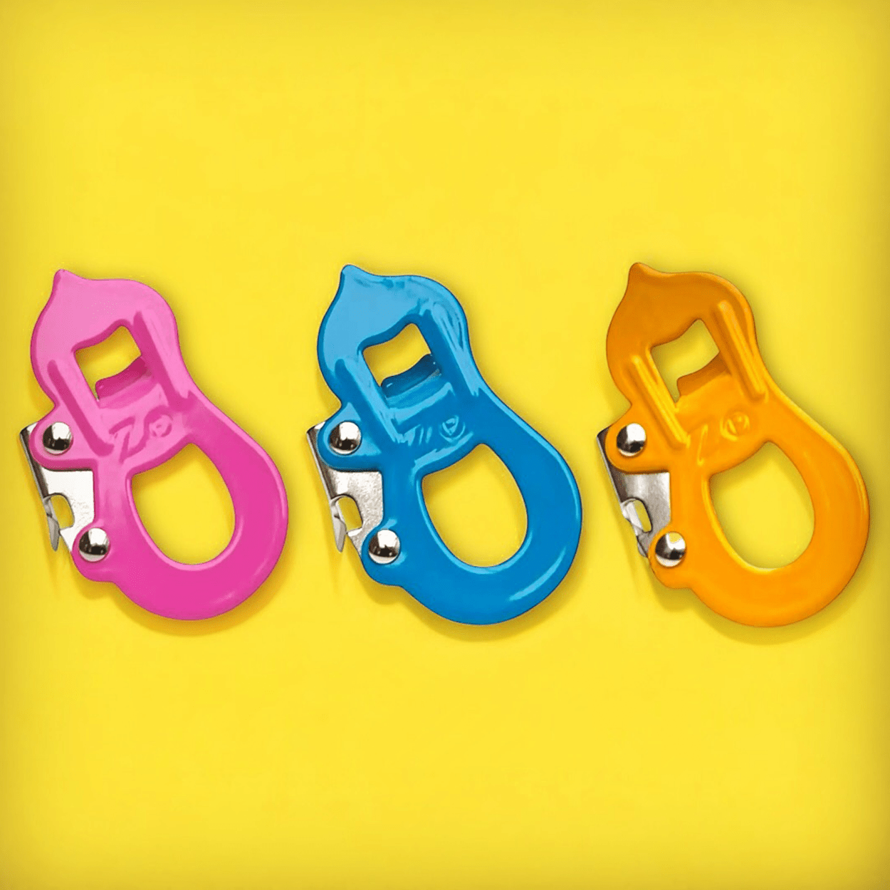 SHOWA YELLOW BOTTLE & CAN OPENER - DYKE & DEAN