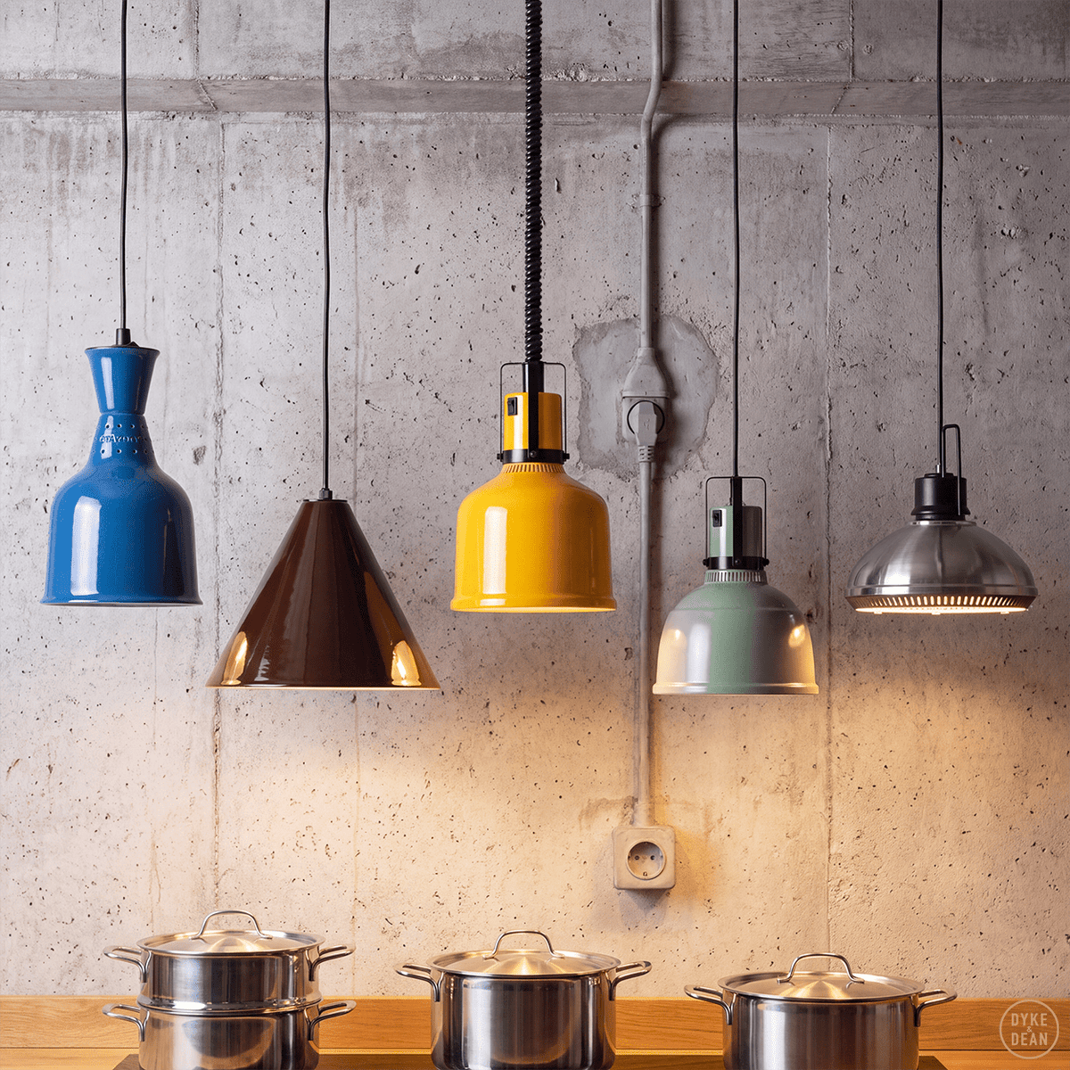 Stay hot heat lamp pendant focus RO retractable cord colour