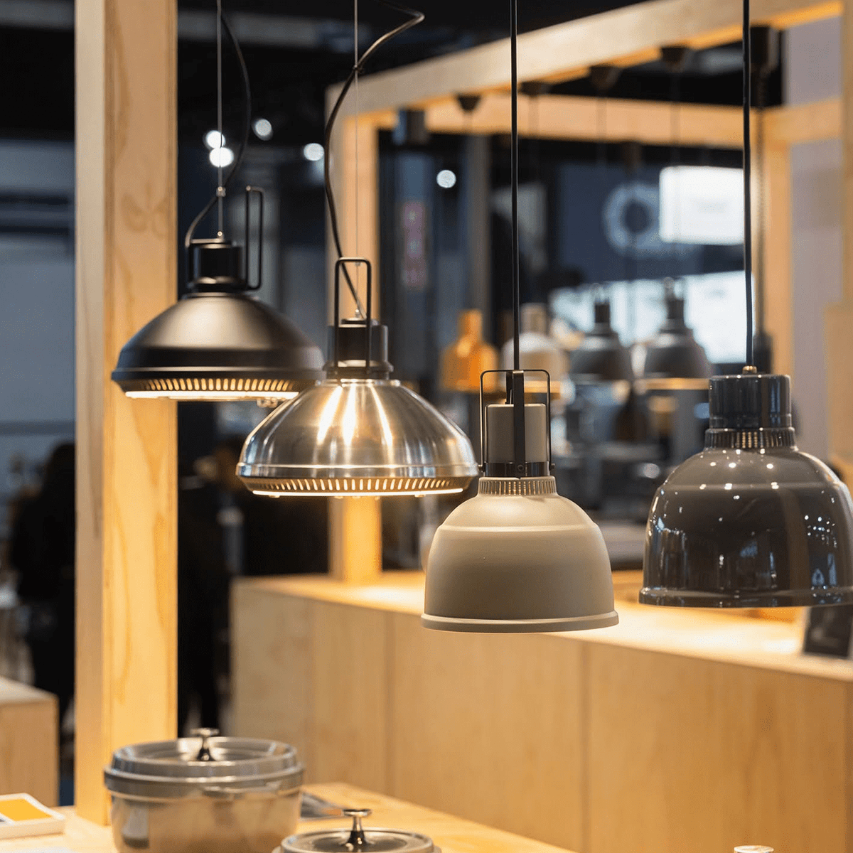 STAY HOT HEAT LAMP PENDANT HAL RETRACTABLE BLACK - DYKE & DEAN