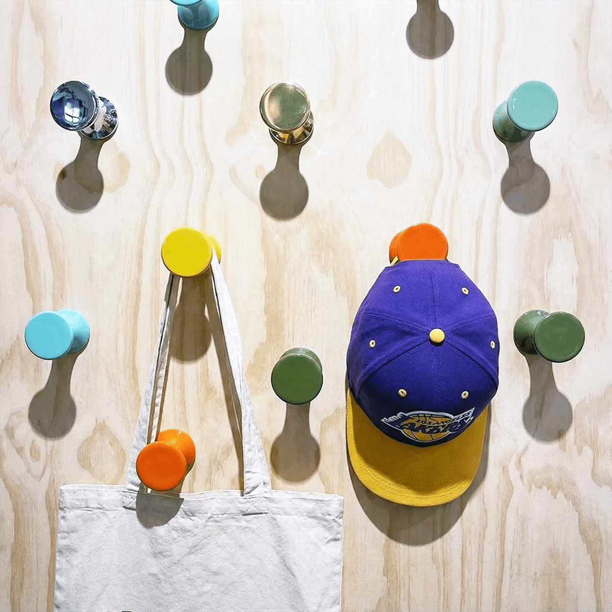 TAM TAM WALL HOOK LIGHT BLUE - DYKE & DEAN