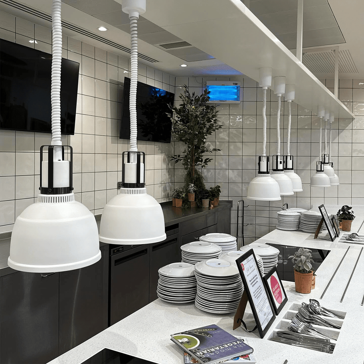 WHITE STAY HOT HEAT LAMP PENDANT FOCUS MO RETRACTABLE CORD - DYKE & DEAN