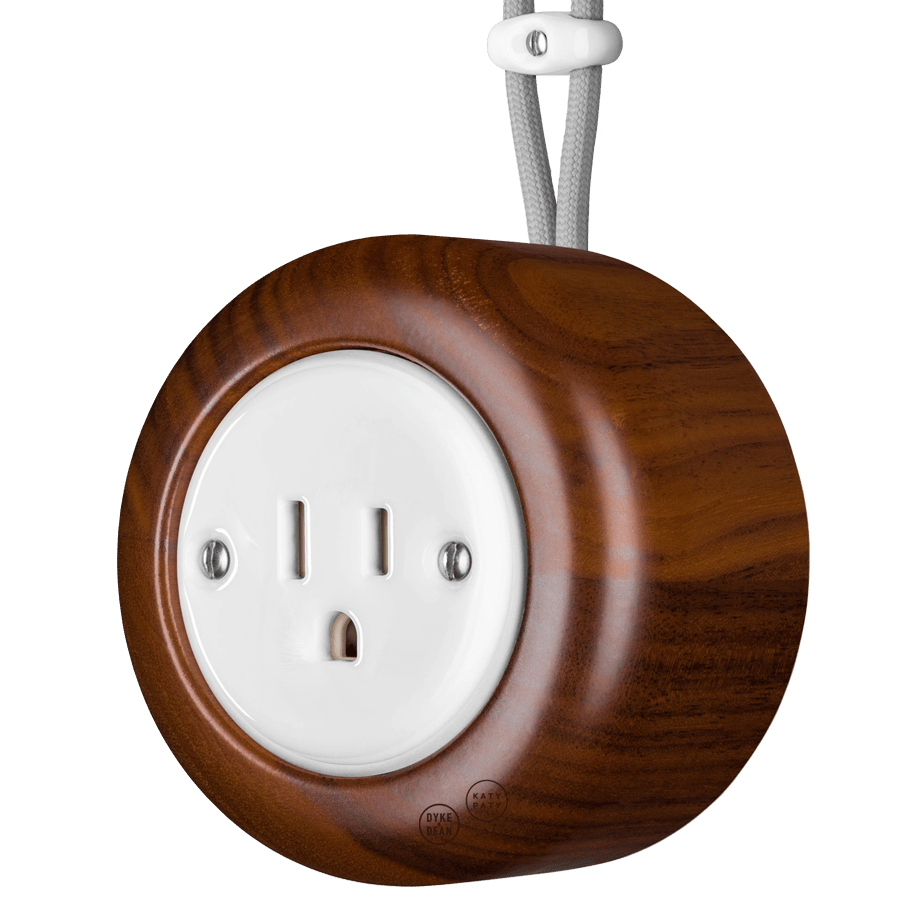 WOODEN PORCELAIN SURFACE MOUNTED NUC MAG SOCKET USA 15AMP - DYKE & DEAN