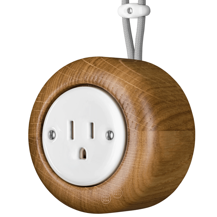 WOODEN PORCELAIN SURFACE MOUNTED ROBUS SOCKET USA 15AMP - DYKE & DEAN