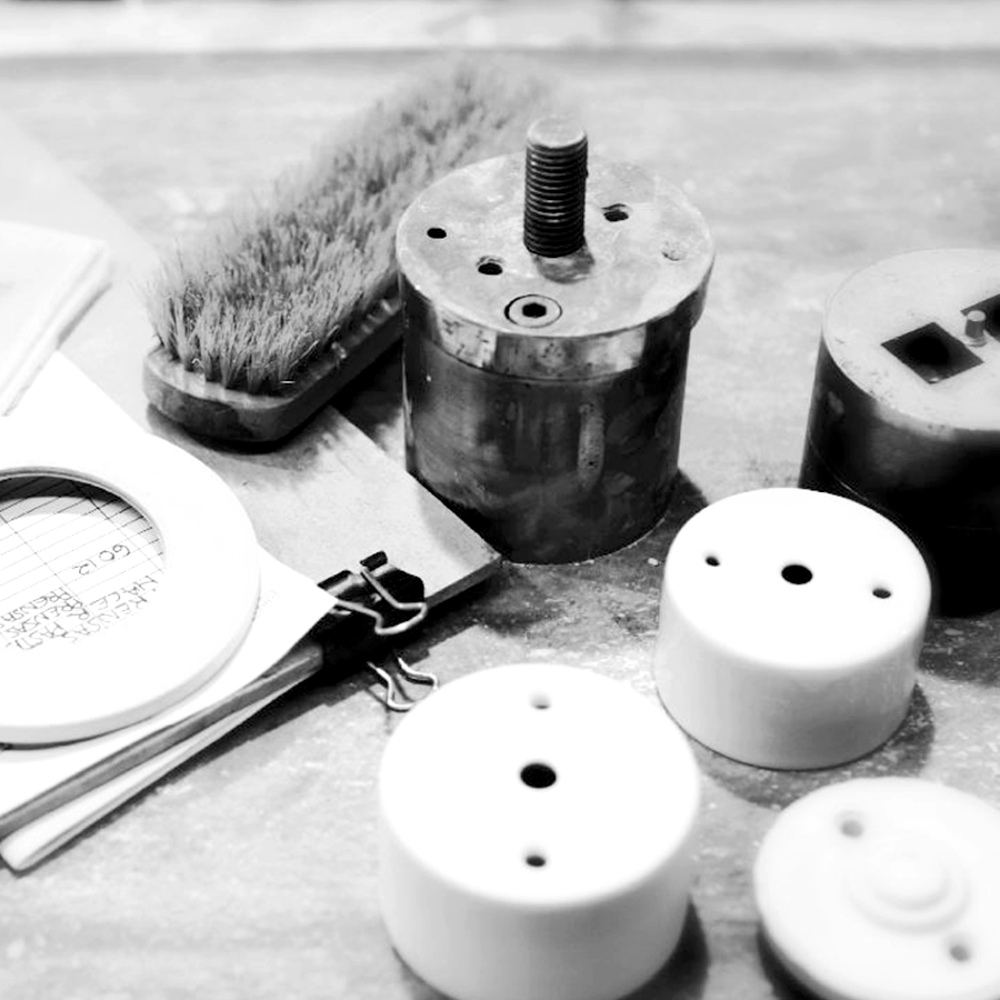 CERAMIC DOME PUSH BUTTON DOORBELLS - DYKE & DEAN