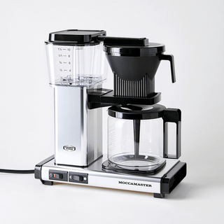 MOCCAMASTER COFFEE BREWER OFF-WHITE - DYKE & DEAN