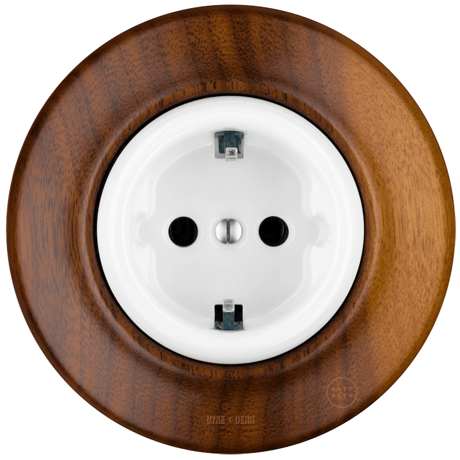 WOODEN PORCELAIN WALL SOCKET NUCMAG SCHUKO - DYKE & DEAN